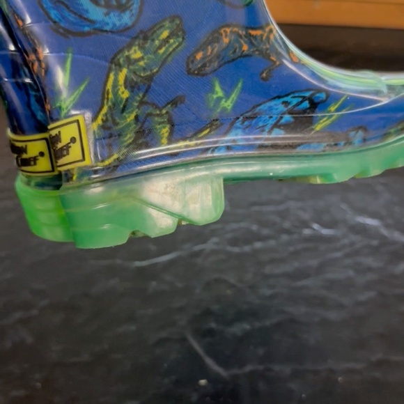 Western Chief Sz 6 Toddler Boys' Diego Dinosaur T-Rex light Up Rain Boots bin - Picture 11 of 11